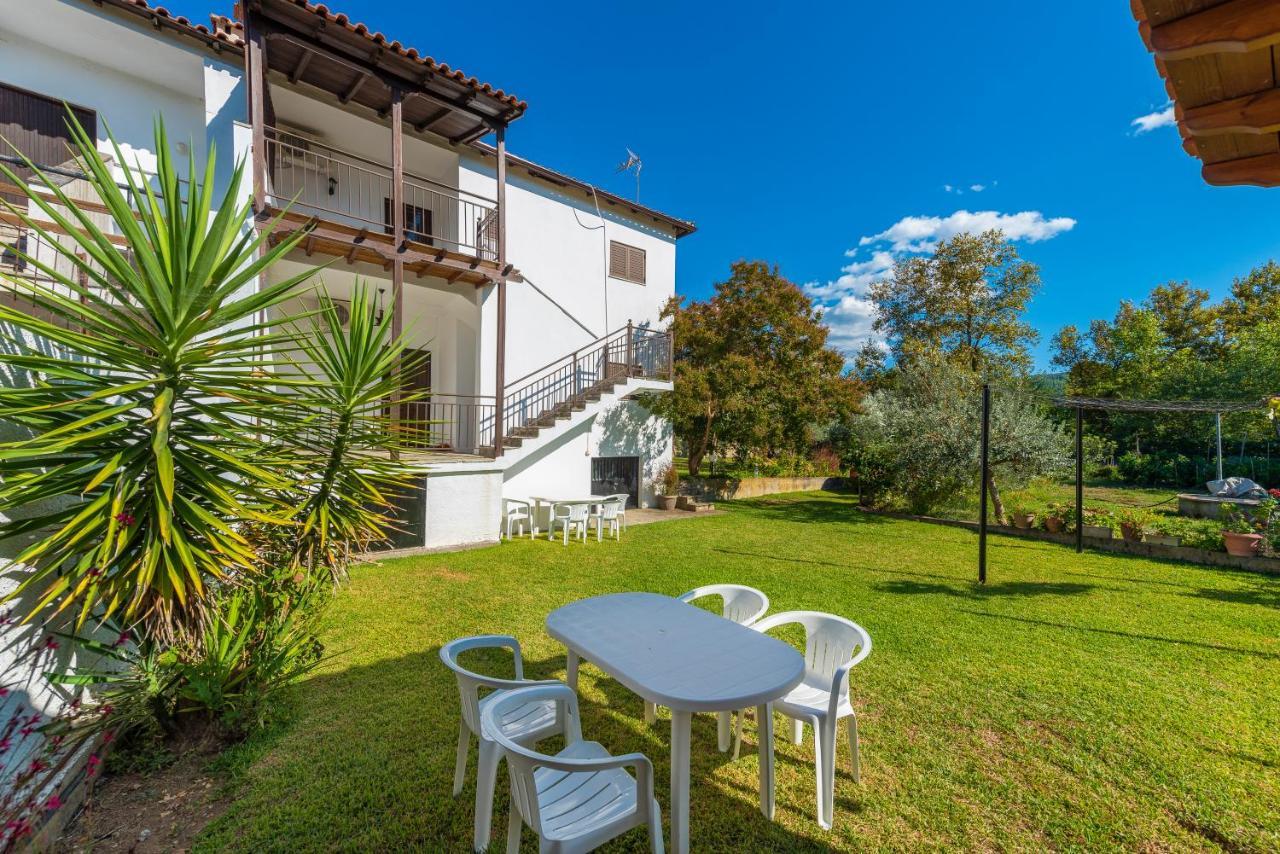 Blooming Memories Apartment Vourvourou Exterior photo